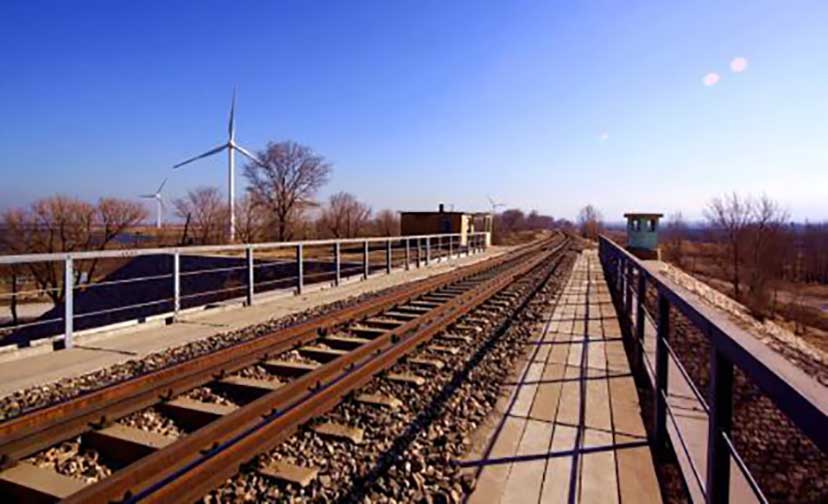 高鐵建設(shè)領(lǐng)域，加大對機(jī)制砂的需求